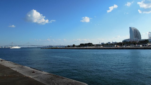 横浜のみなとみらい橋